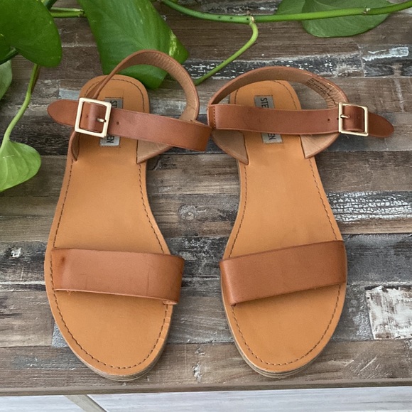 Steve Madden Sandals - Picture 5 of 7